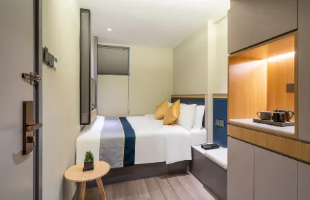 Homeinn Selected Hotel (Xiamen Railway Station Wenzhao Subway Station)