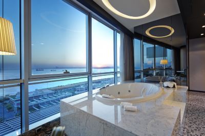 オーシャンビュープレジデンシャルスイート ダブルツリーbyヒルトン イスタンブール モダの写真