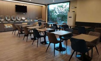 Hanting Hotel (Yantai Development Zone Changjiang Road) - Housity