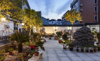 Yunding Garden