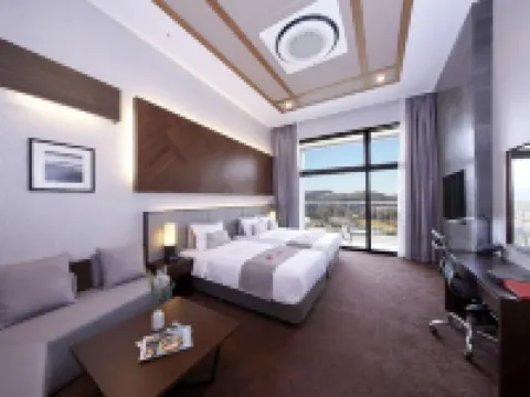 รามาดา โฮเทลแอนด์สวีทส์ บายวินด์แฮม คังวอน พยองชาง โรงแรมในพย็องชัง