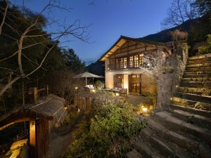 Anji Ancient Road Yuan Hot Spring Homestay