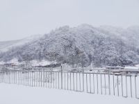 兴隆盛夏农家院 - 酒店附近