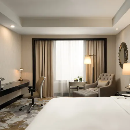 AYANA Midplaza Jakarta Отели рядом с достопримечательностью «Британский Совет»