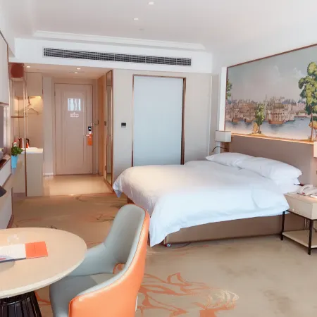 Vienna Hotel (Heze Xinkai International Home Furnishings Plaza)