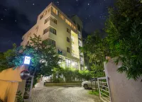 Monarch Montvert Centre for Network Computing周辺のホテル