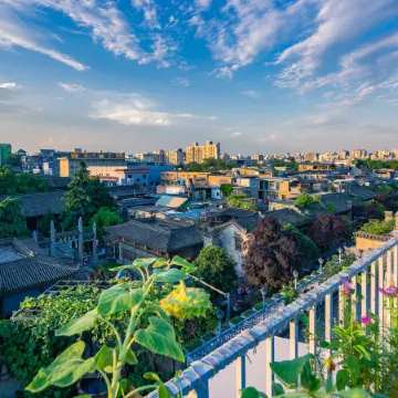 Yunqi Selected Hotel (Bell and Drum Tower Huimin Street)