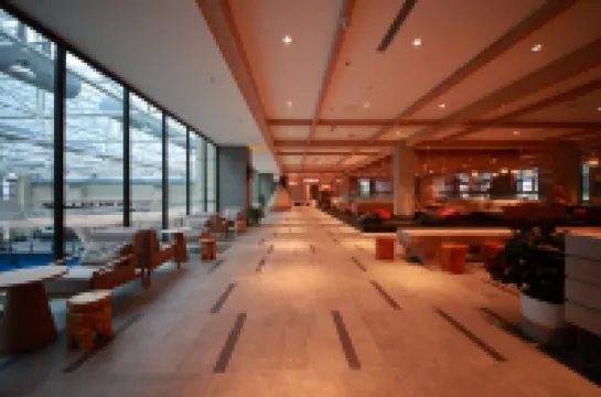 Luming Hot Spring Hotel (Wanfeng Tonghua Ski Resort)