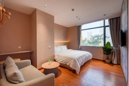Sherlock Apartment (Riyuebei Theater)