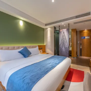 Marriott Guihuang Hotel (Guigang High - speed Railway Station Branch, Keshi World Plaza Branch)