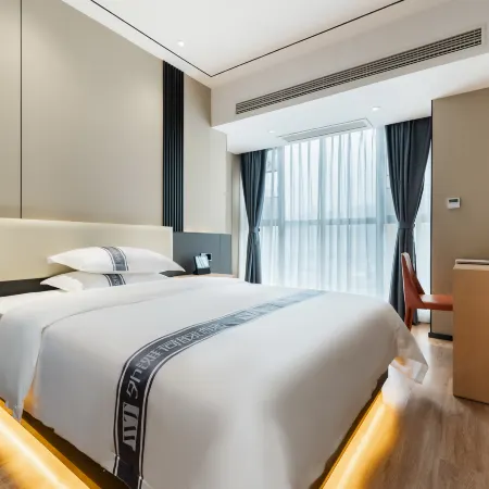 The Bund Heyun Theme Hotel (Dingsheng International Wanda Plaza)