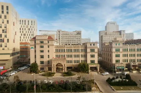 Dagongdao Hotel Отели рядом с достопримечательностью «Ocean University of China Laoshan Campus»