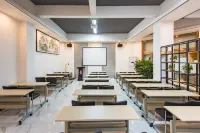 โรงแรมโฮมอินน์ รุ่ยบายยูน (ถนนเกรทวอลล์เหนือ ซูสุย เป่าติ้ง)