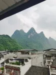 Guanshan Tingshe Hotel (Yangshuo Xingping Lijiang Scenic Area Branch)