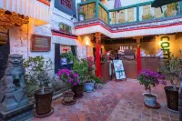 Lhasa Chijiang Larang Historic Hotel (Bakuo Street Jokhang Temple Branch)