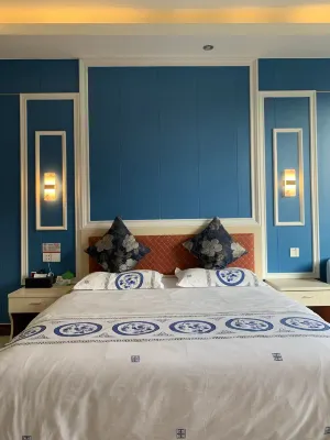 Hualong Hotel Huanjiang