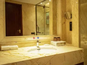 Heihe Yinjian Hotel