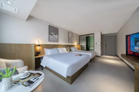 Blue Sky Hotel (Ma On Shan Park Hotel, yintai city, Liuzhou)