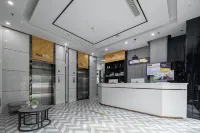 Elong ME Hotel (Wuhan University of Technology Mafangshan Subway Station)