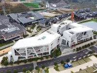 巖語間 · 美術民宿（張家界高鐵站店） 鄰近張家界古庸城景區的酒店