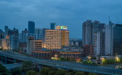 ฮอลิเดย์ อินน์ เอ็กซ์เพรส หนานชาง ปาอี้ สแควร์ บาย IHG โรงแรมใน