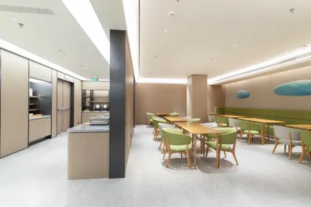 JI Hotel (Danyang Railway Station South Square Eyeglasses City) Отели в г. Даньян