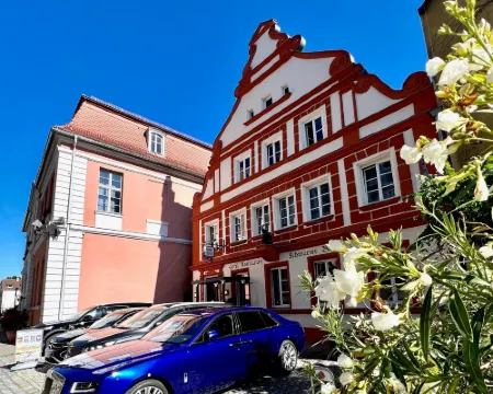 ブティックホテル&バイオヴィアツハウスシュヴァルツァーボック アンスバッハのホテル