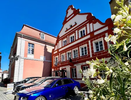 Boutique Hotel & Bio Wirtshaus Schwarzer Bock Отели в г. Ансбах