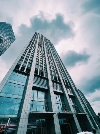 Yuanchang Apartment (Zhujiang Square) Отели рядом с достопримечательностью «Chengdu Normal University»