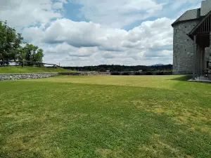 Vinica Castle