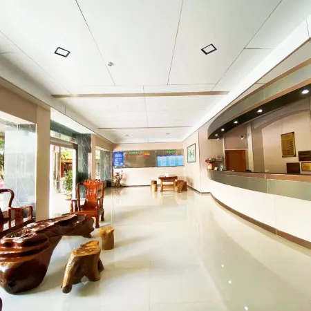 Lianshan Nationality Hotel