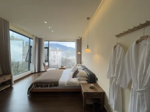 Xinping Lvli Piaoxiang Accommodation