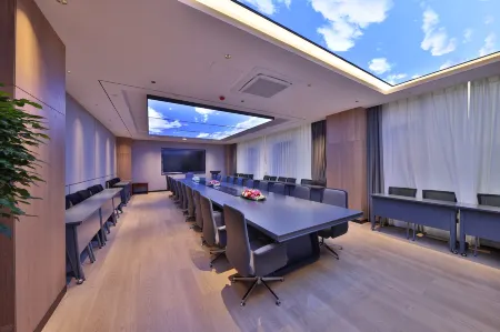 Jiangcheng Junzhi Hotel