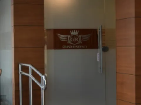 Grand Residency & Resort 瓦卡拉酒店