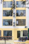 Yingxingwan Beach Homestay (Yangjiang Dongping Pearl Bay Scenic Area) Hotels near Zhenzhugang