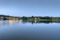 Zi Yun Xuan Qing Resort & Spa Hotels in Oriental Saltlake Resort
