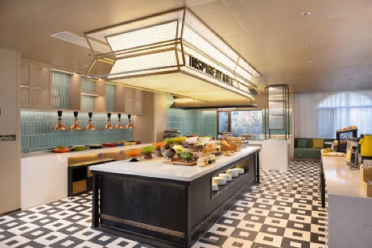 Home2 Suites by Hilton Hotel (Lhasa Municipal Government)