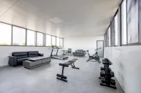 Shengweiya Holiday Hotel (Delong International Jewelry City Branch)