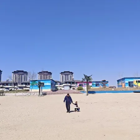 Laoting Romantic Tour Seaview Apartment