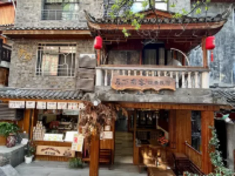 Phoenix Moonlight View Inn Hotels near Fenghuang Ancient Town