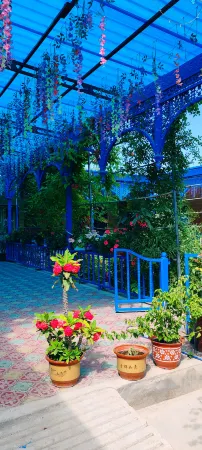 Gongliu Yueting Yushe Homestay Отели в г. Гунлюй