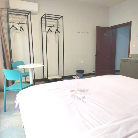 Mengzhu Homestay (Chinese Characters Museum)