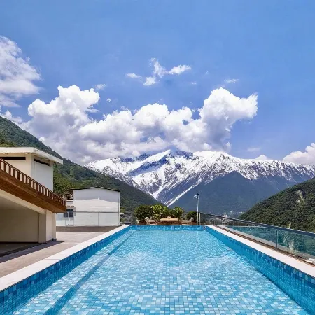 Hailuogou Yunman Warm Resort Hotel