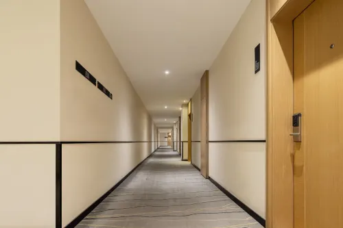 City Hotel (Foshan Dali Fengchi Aluminum Market) Общественные зоны Photos