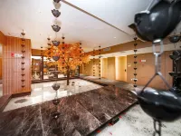 Home Inn Seasons Hotel (Luntai County Tuanjie Plaza Branch) โรงแรมในหลุนไท่