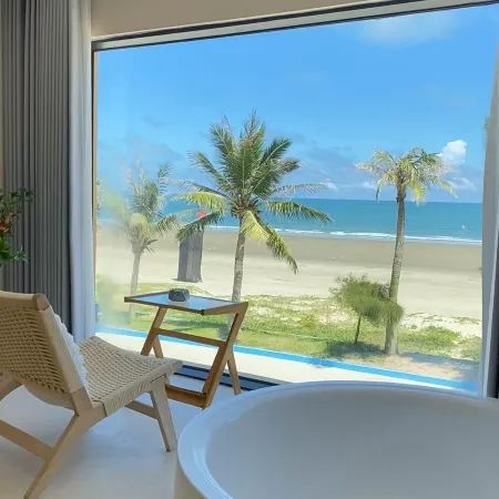 Ou Wei·Xinghai Secret Realm B&B (Yangxi Shapawan Rongsheng Yuhaiwan Store)