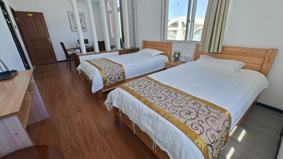 Haigang Apartment Hotel
