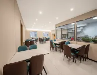 Jiujia Yueminglou Hotel (Urumqi South Railway Station Hotan 2nd Street) - breakfast