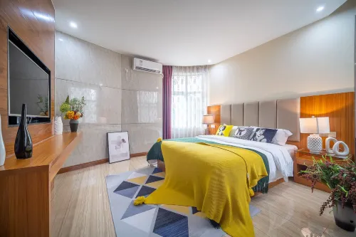 Fengcheng Ruixin Hotel (Railway Station Jianzhao Avenue) - Pet friendly
