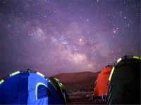 敦煌狂浪沙漠露营基地 - 狂浪星空沙漠特色露营房(公共卫浴)